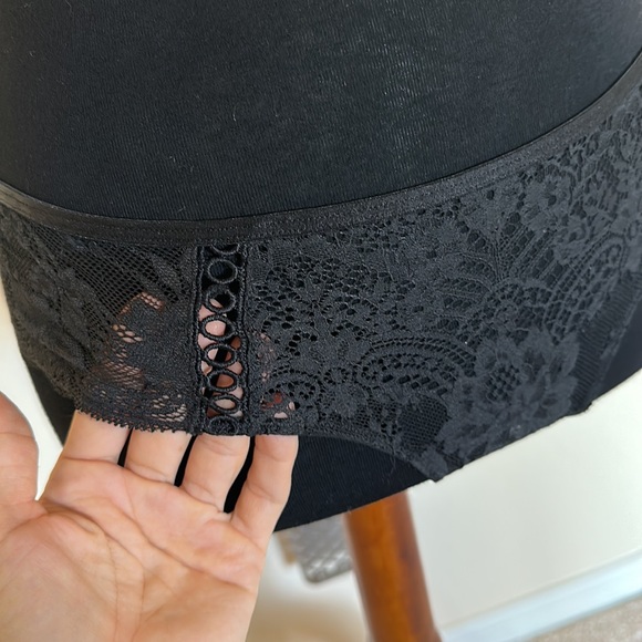 Victoria’s Secret Dream Angels Push-up without Padding bra and thong set - Picture 4 of 7